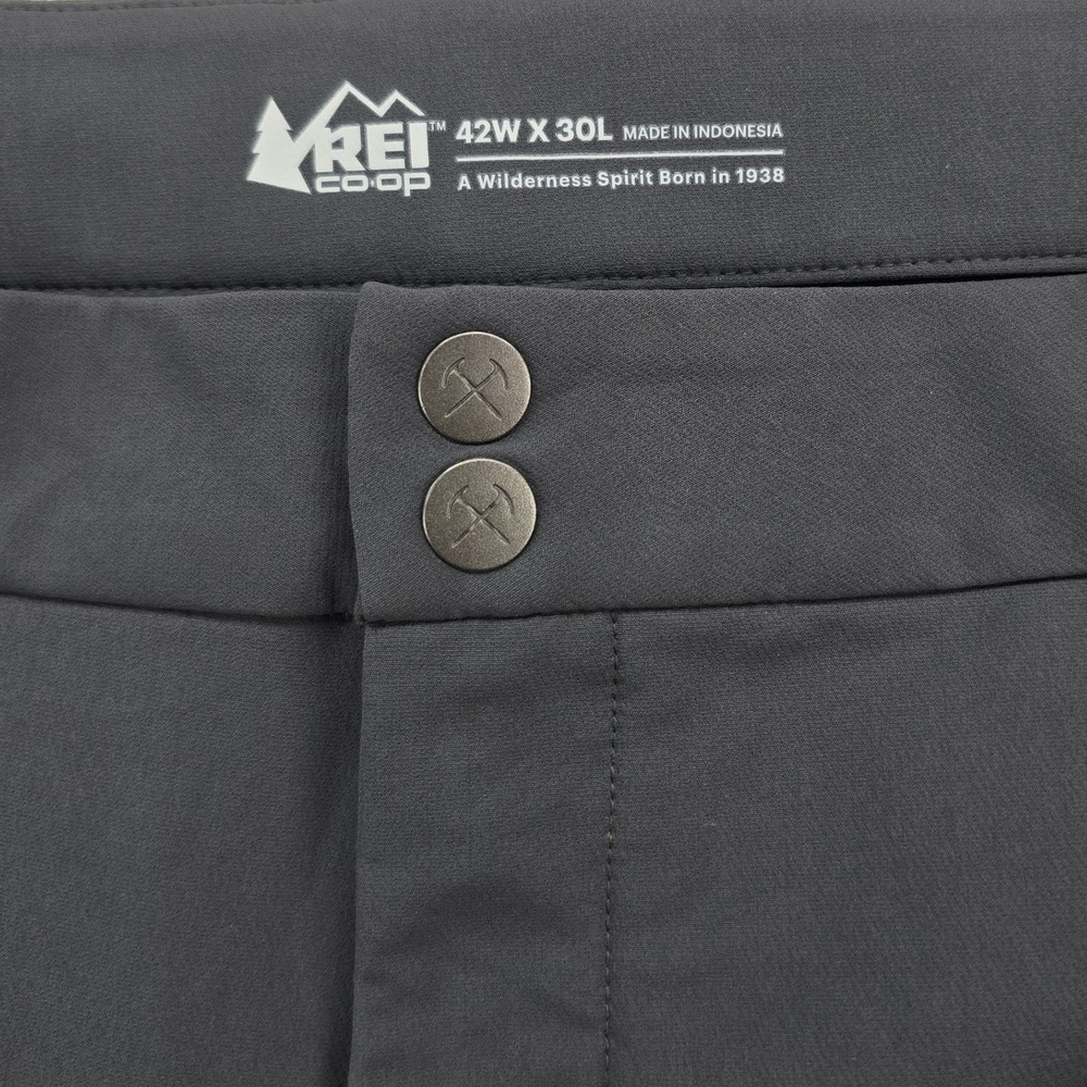REI Co-op Activator V2 Soft-Shell Pants Mens 42x30‎ Gray Hiking Trekking Stretch - Picture 5 of 9